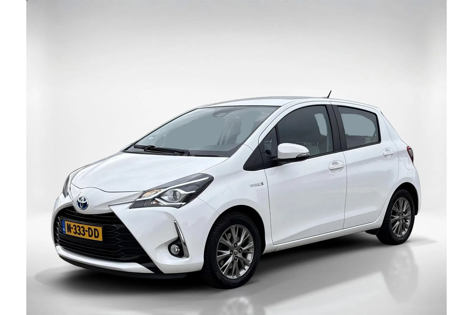 Toyota Yaris (2018) — foto 1