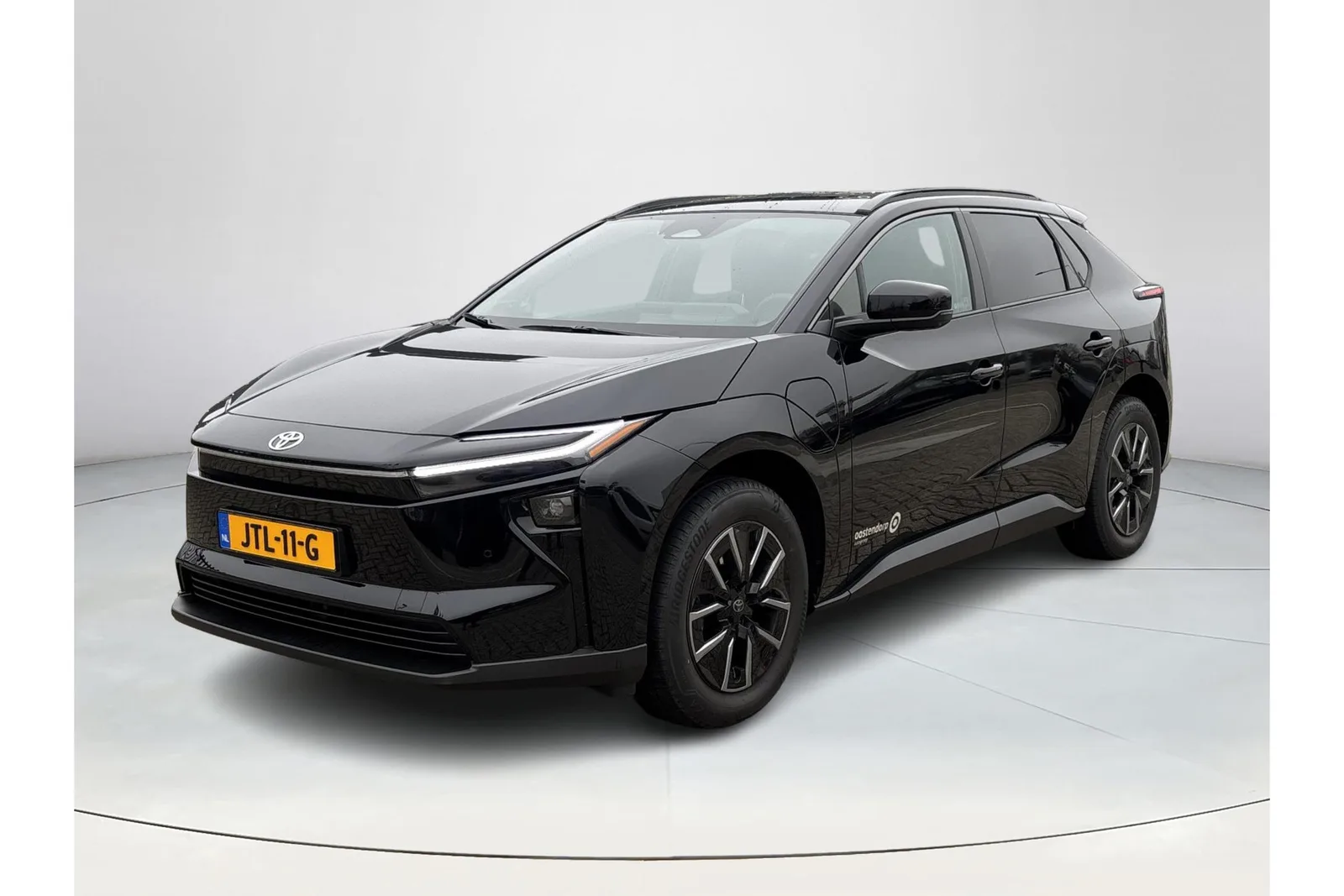 Toyota bZ4X (2026) — foto 1