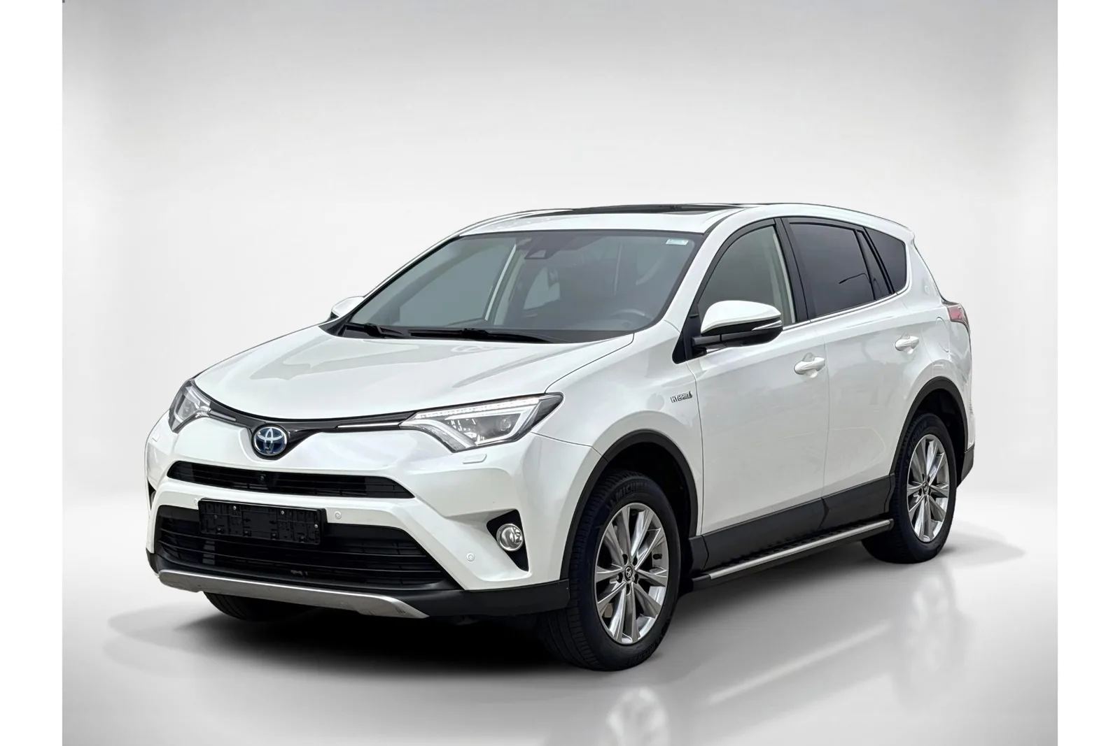 Toyota RAV4 (2017) — foto 1