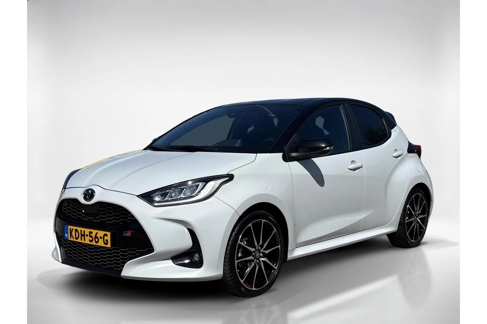 Toyota Yaris (2025) — foto 1