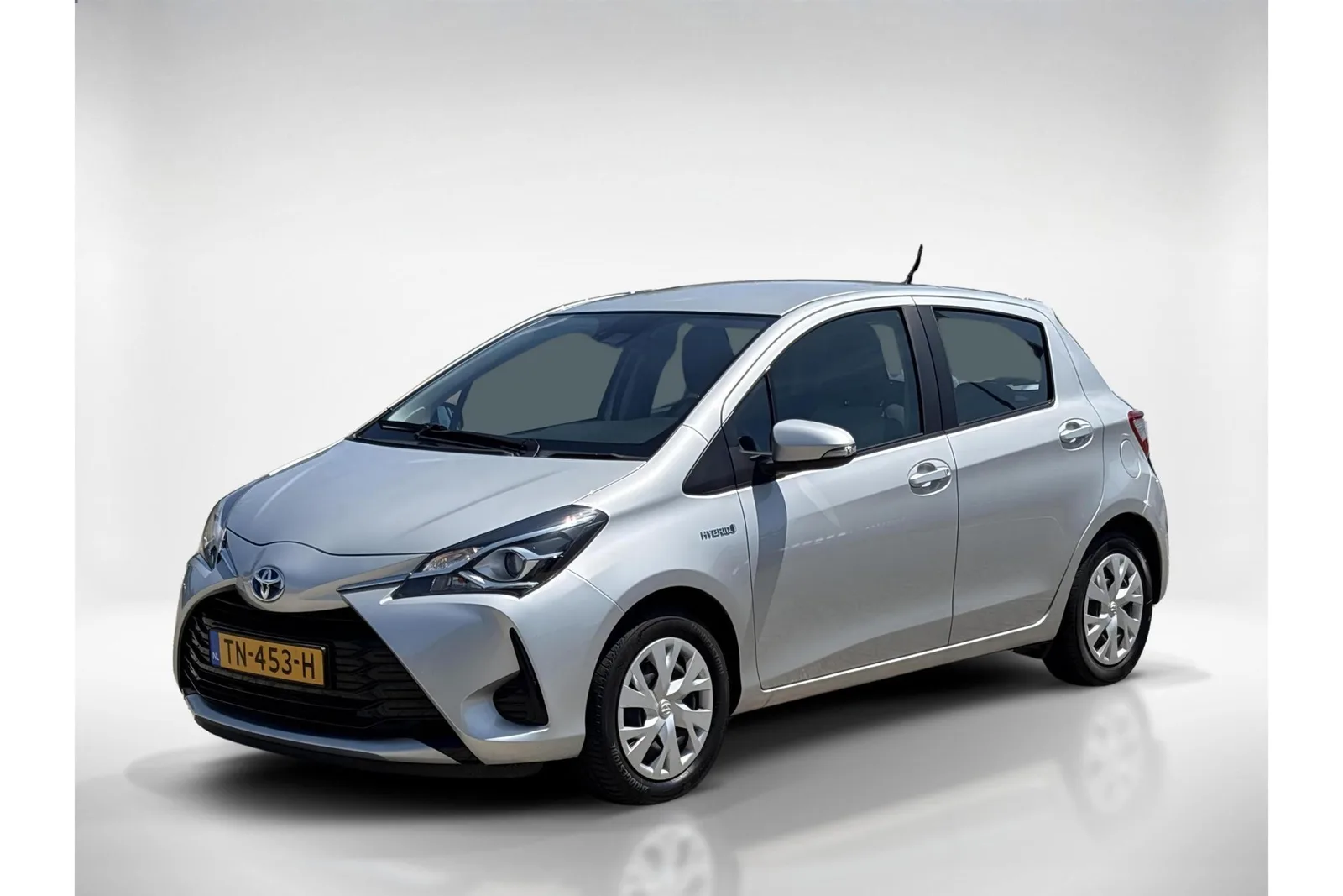 Toyota Yaris (2018) — foto 1