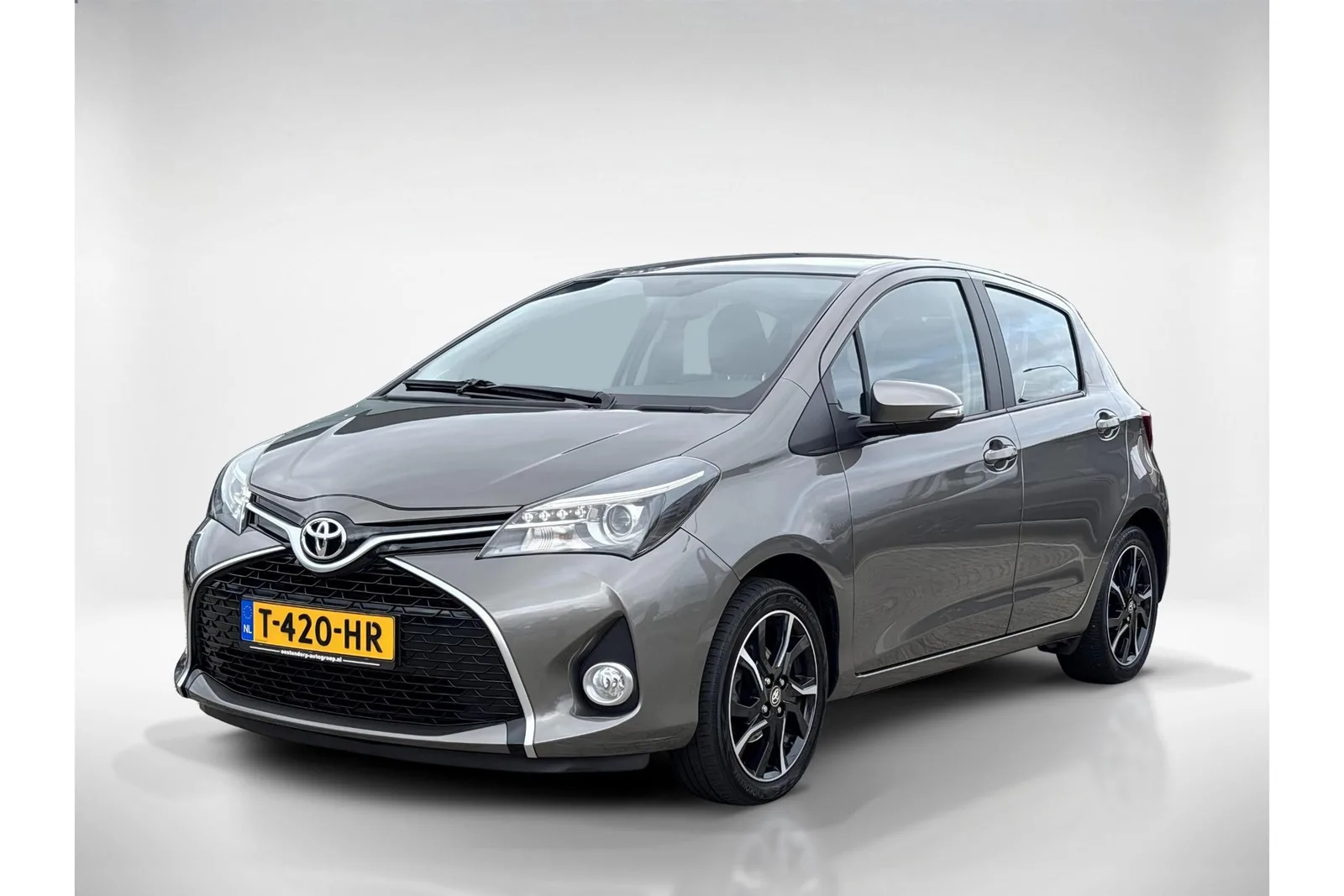 Toyota Yaris (2016) — foto 1