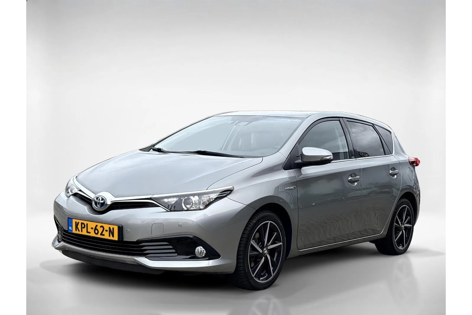 Toyota Auris (2017) — foto 1