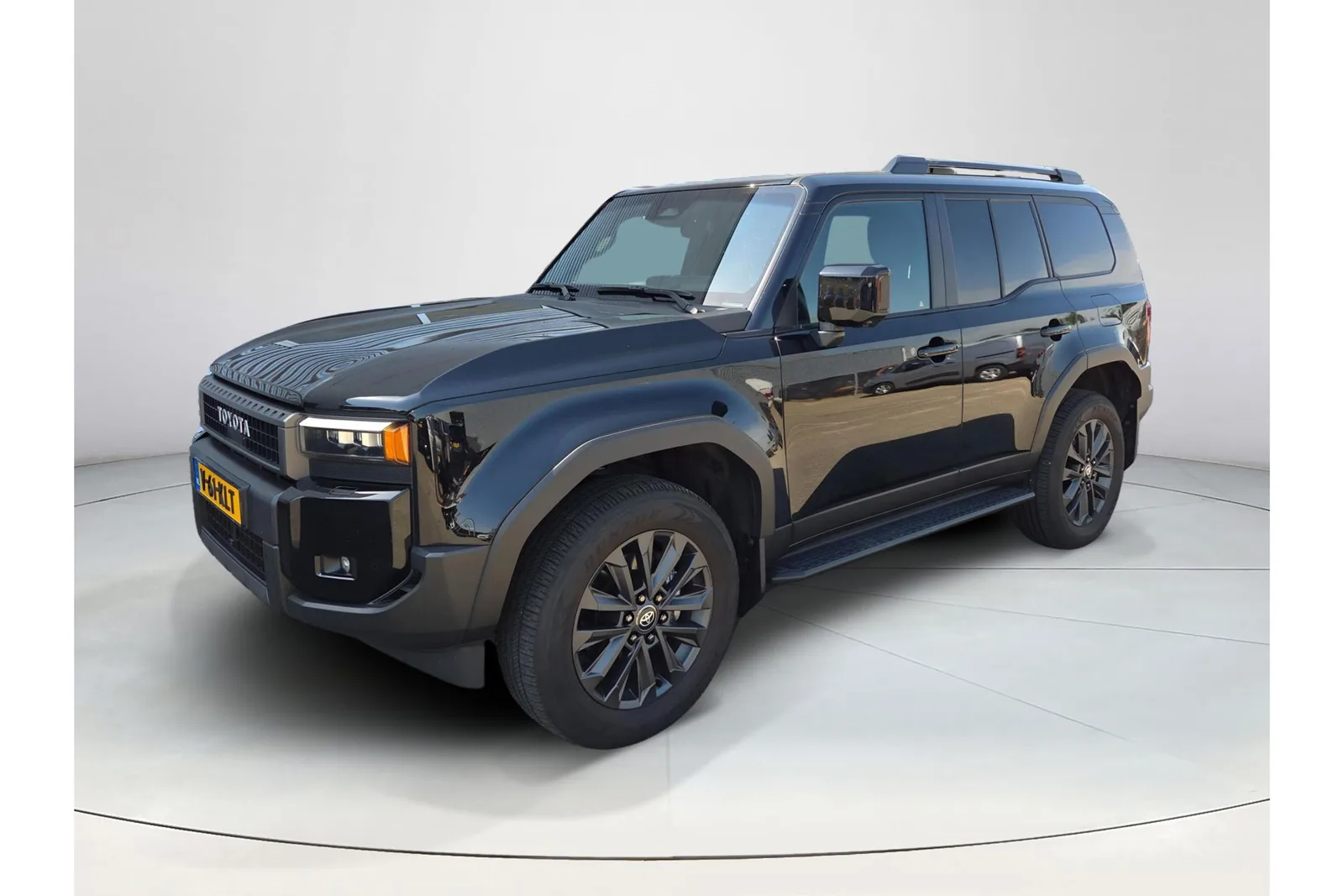 Toyota Land Cruiser (2024) — foto 1