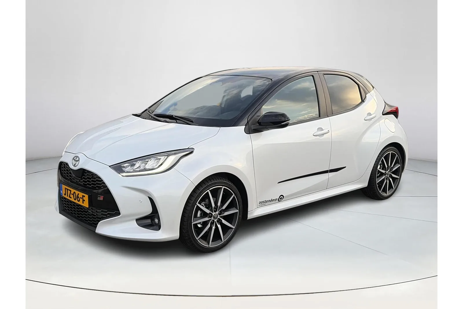 Toyota Yaris (2026) — foto 1