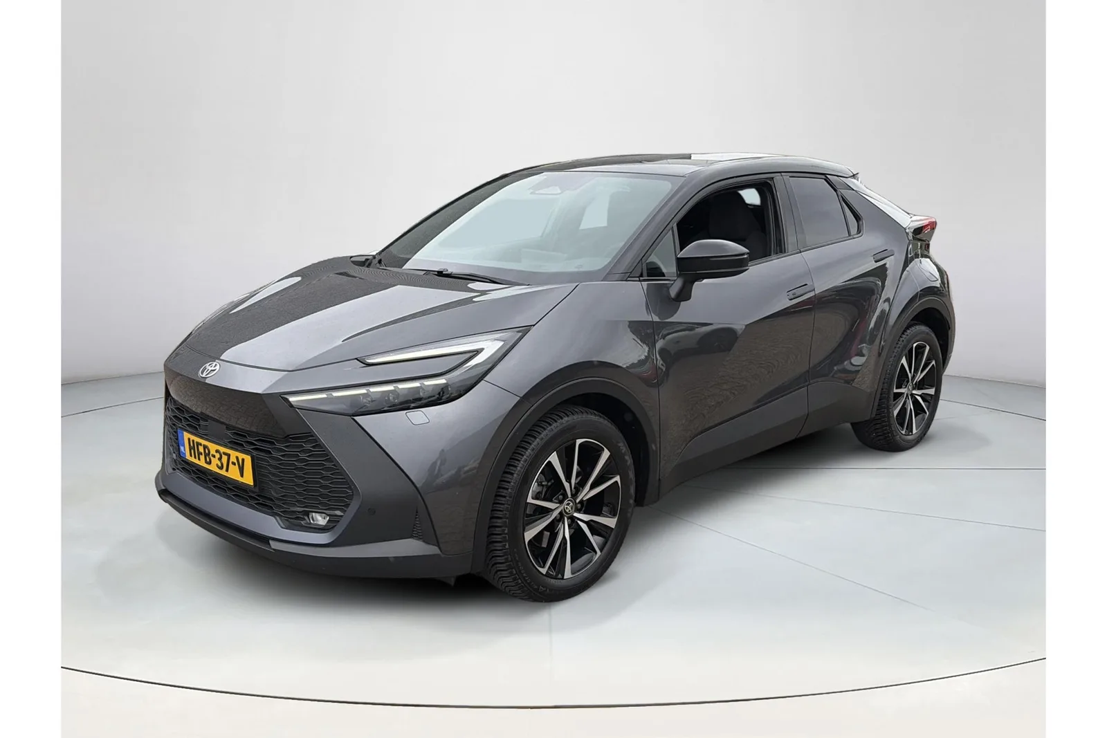 Toyota C-HR (2024) — foto 1