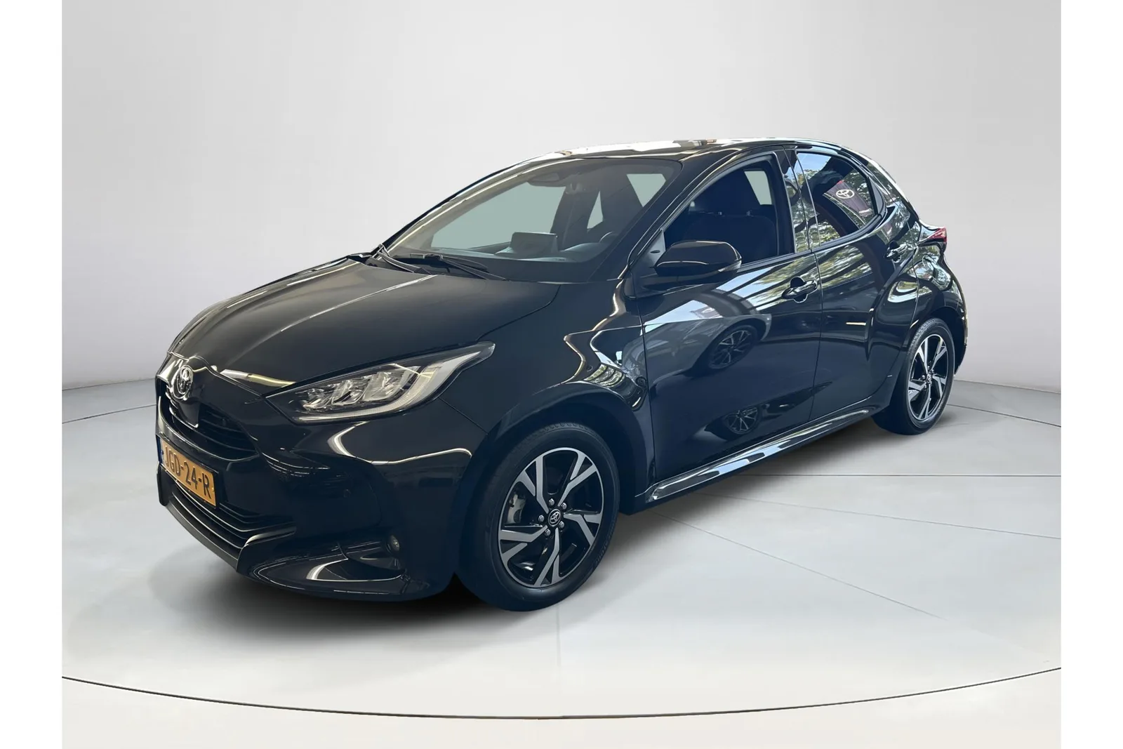 Toyota Yaris (2025) — foto 1