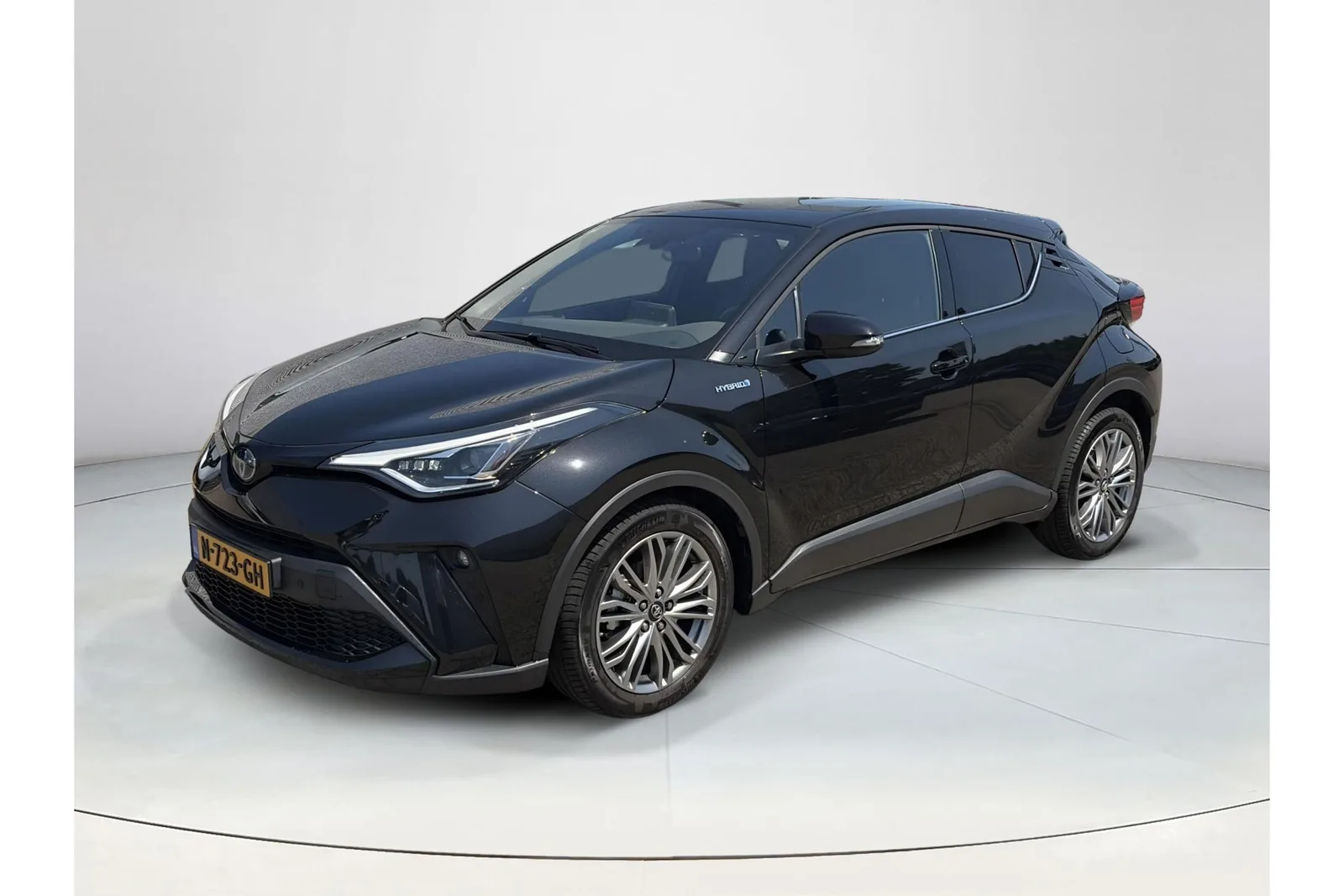 Toyota C-HR (2021) — foto 1