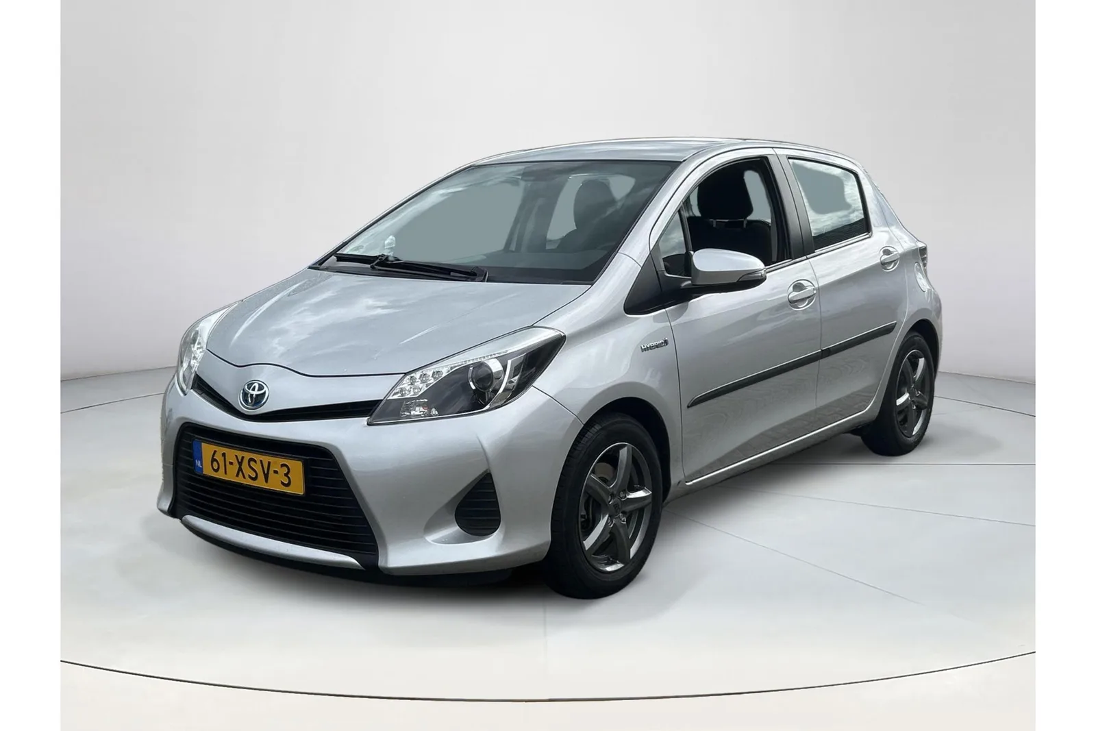 Toyota Yaris (2012) — foto 1
