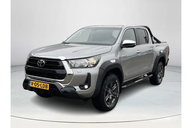 Toyota Hilux (2024)