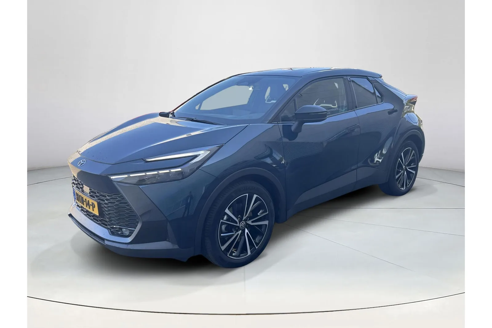 Toyota C-HR (2025) — foto 1