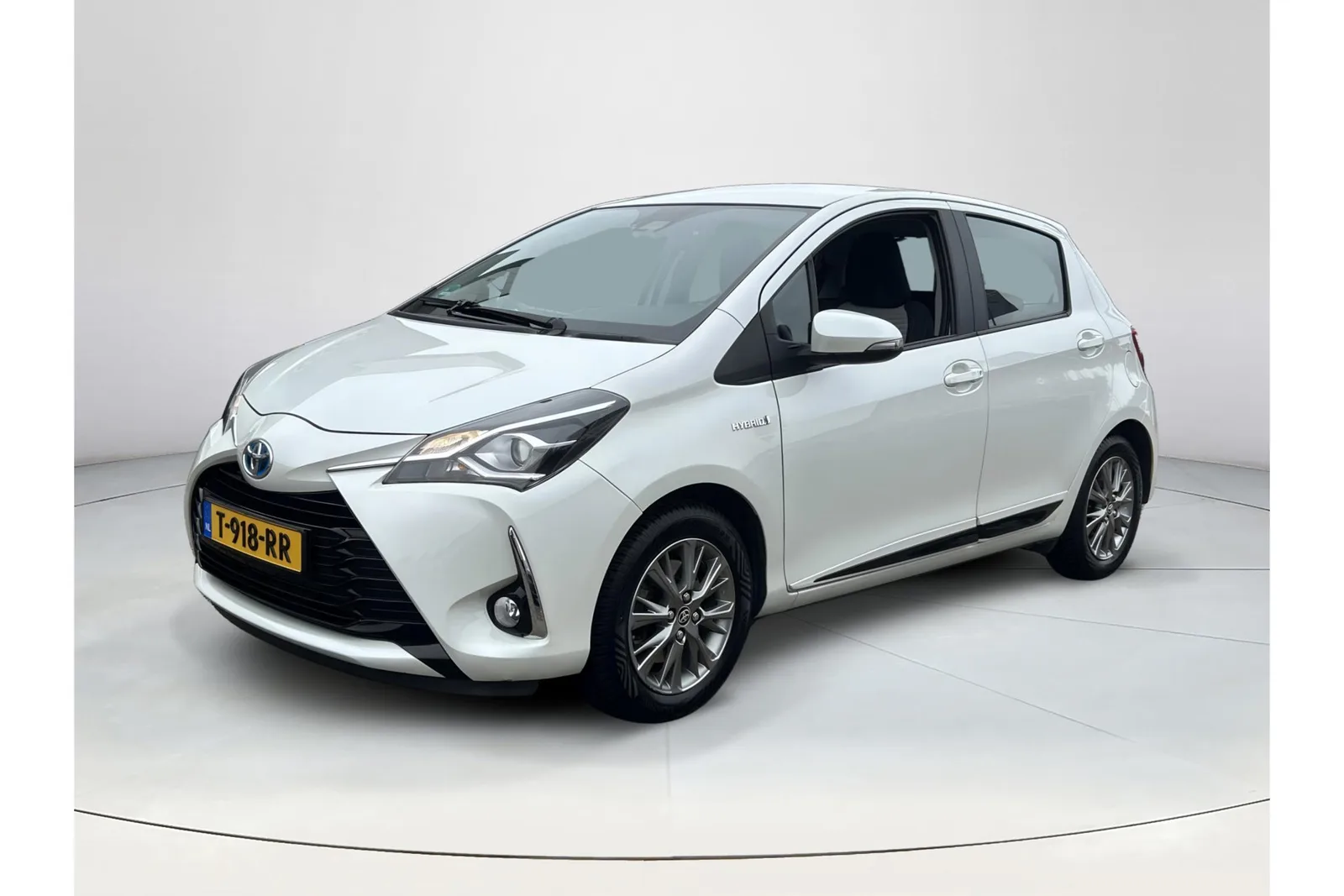 Toyota Yaris (2018) — foto 1