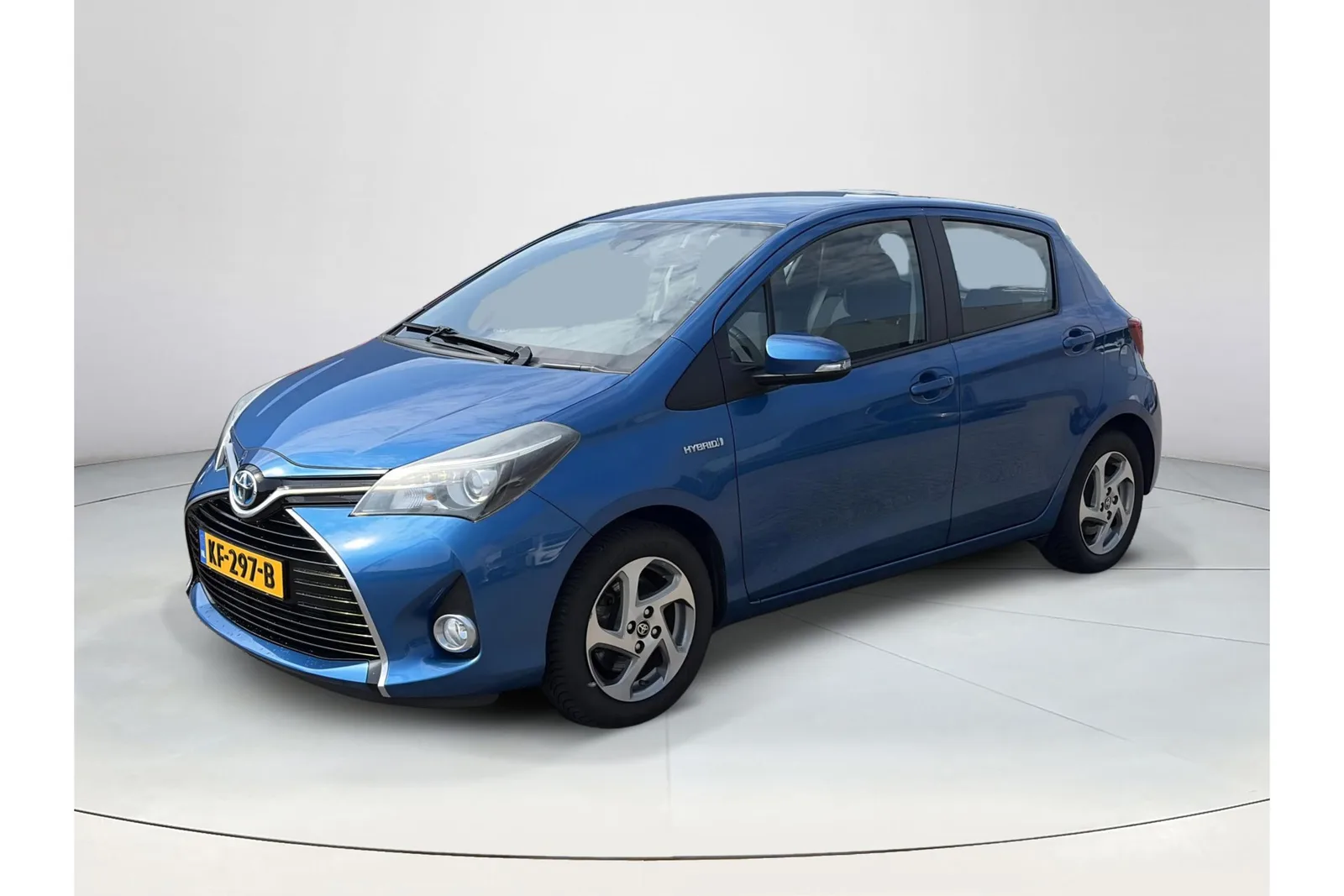 Toyota Yaris (2016) — foto 1
