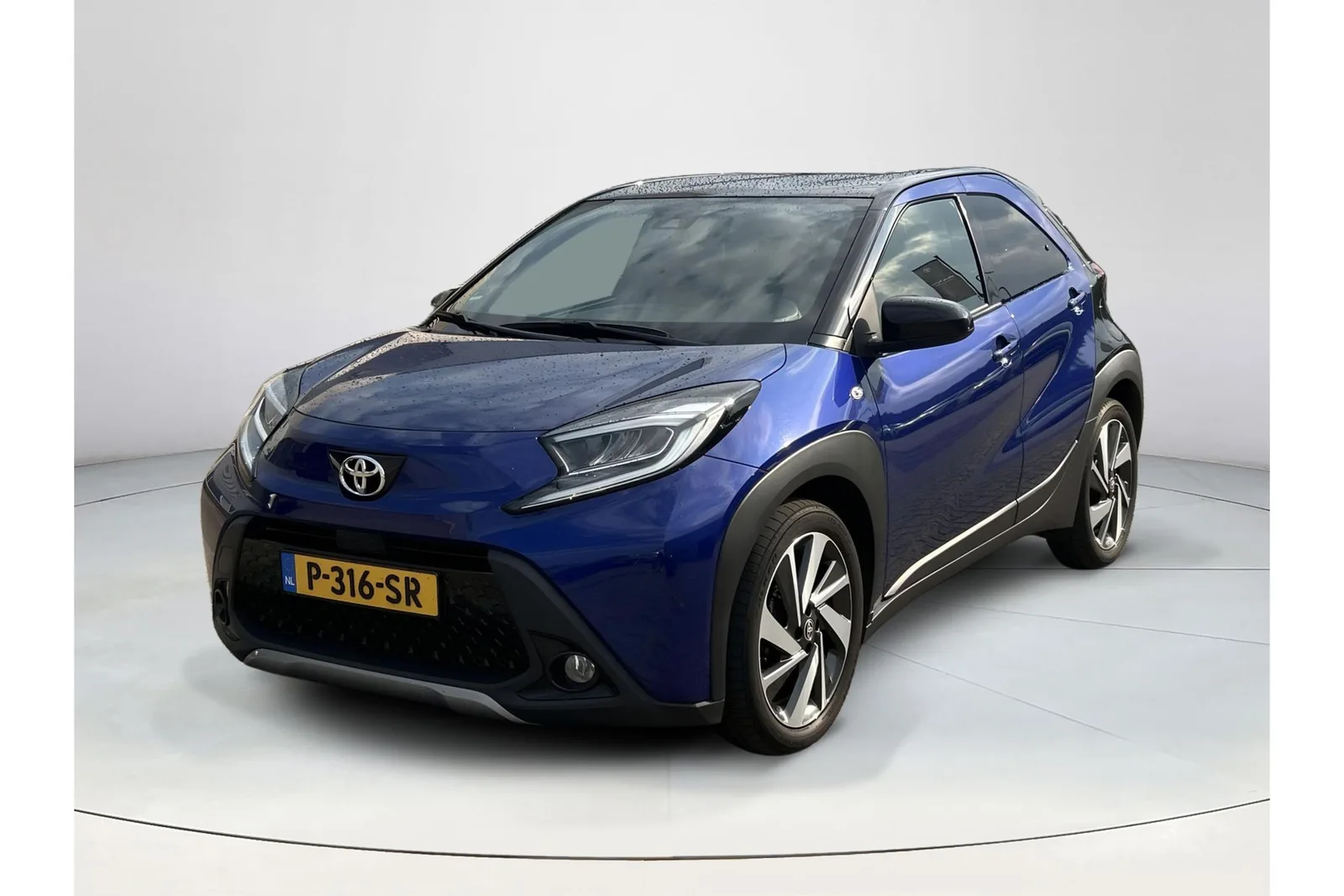 Toyota Aygo X (2022) — foto 1