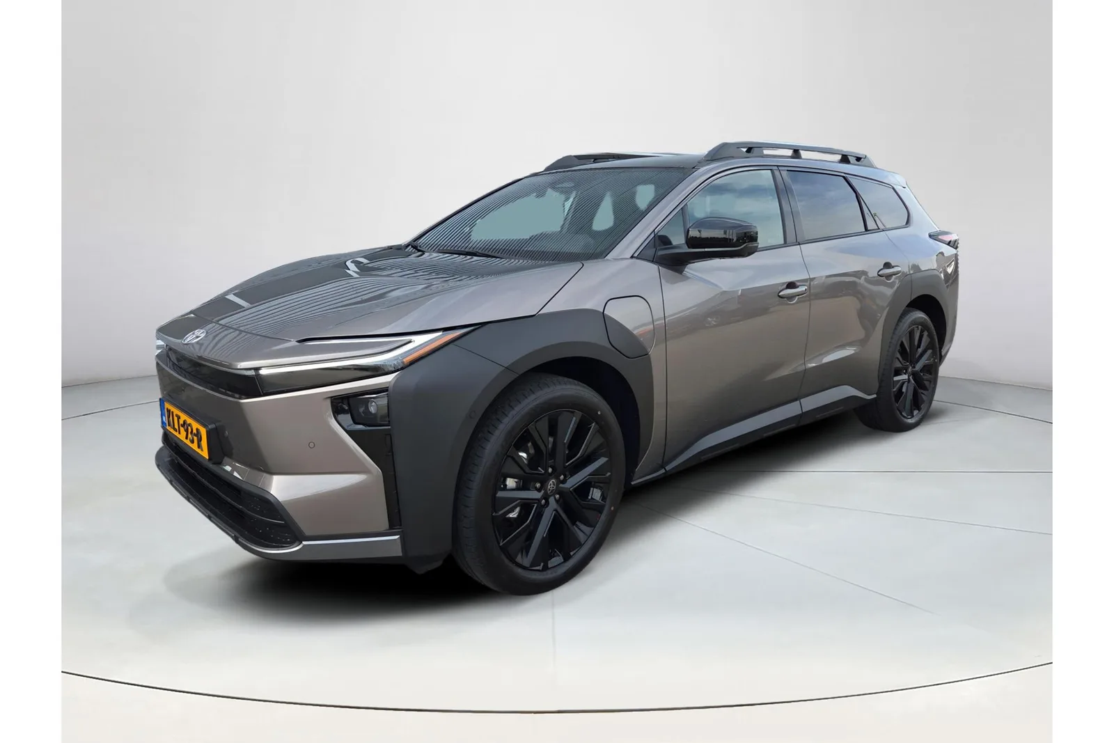 Toyota bZ4X (2026) — foto 1