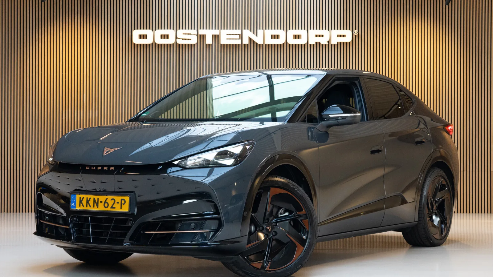 CUPRA Tavascan (2025) — foto 1