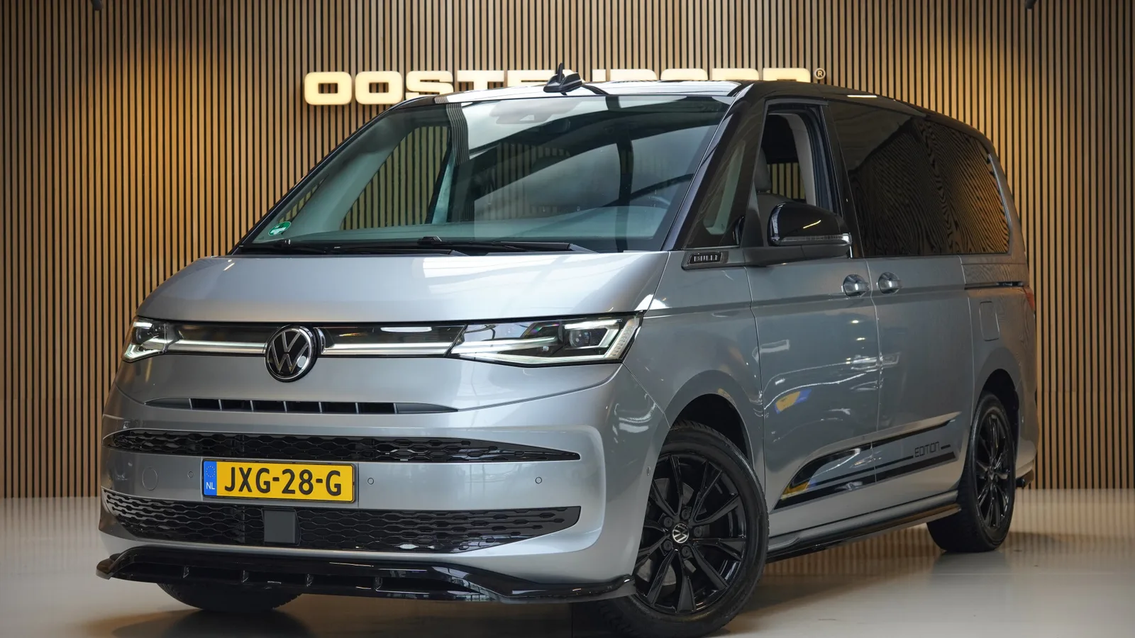 Volkswagen Multivan (2024) — foto 1