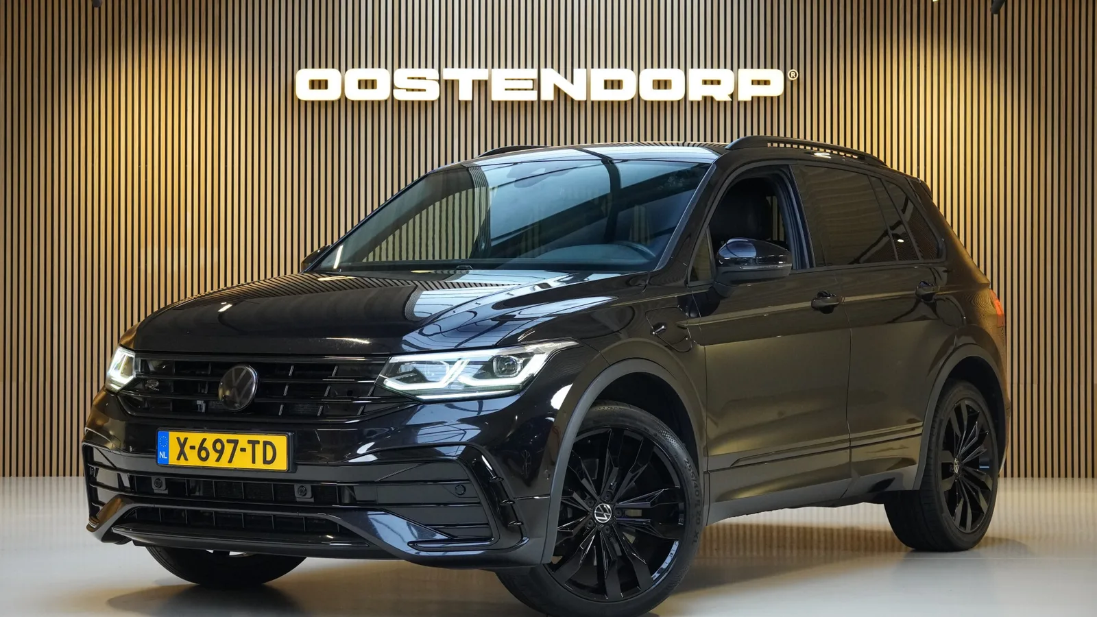 Volkswagen Tiguan (2023) — foto 1