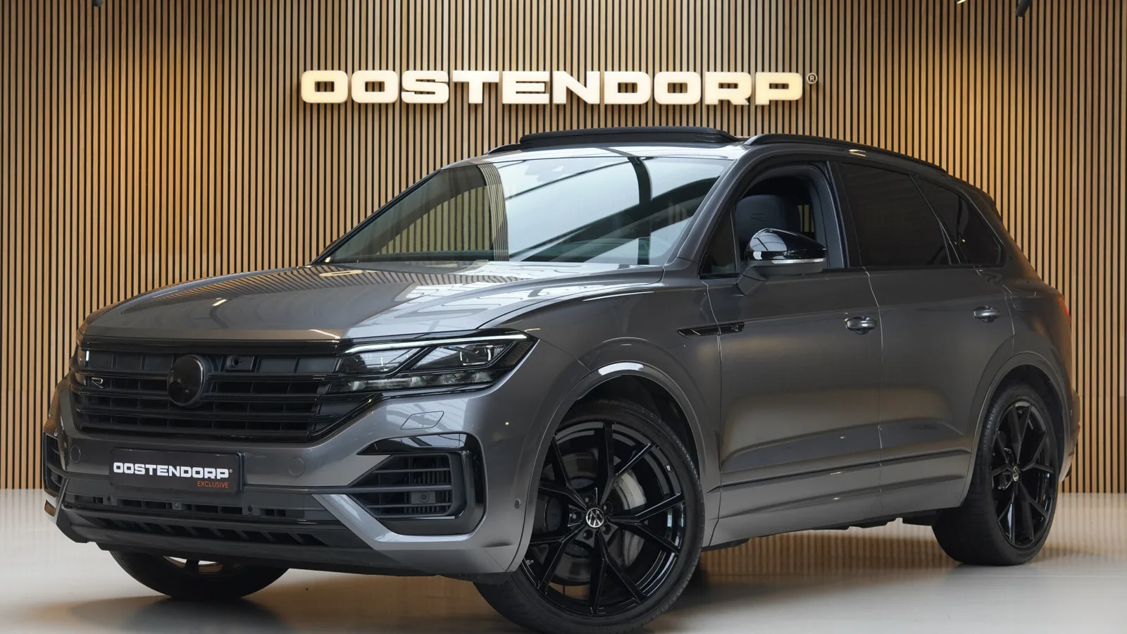 Volkswagen Touareg (2023) — foto 1