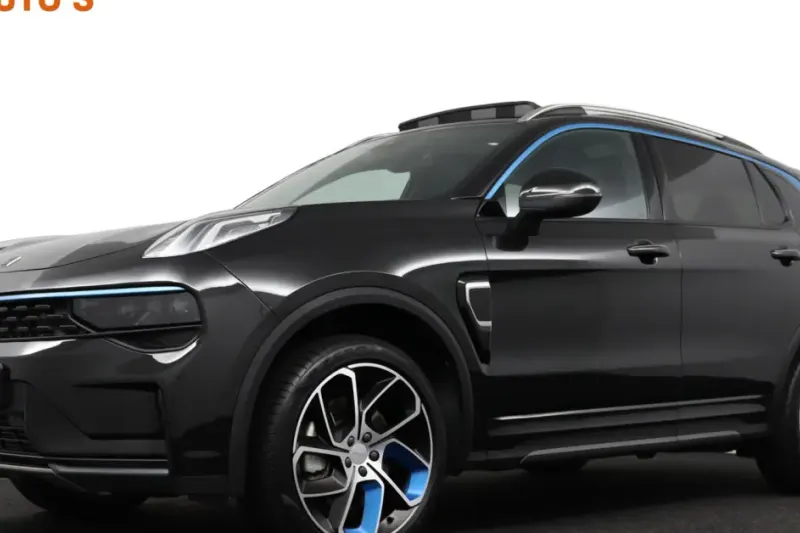 Lynk & Co 01 (2024)