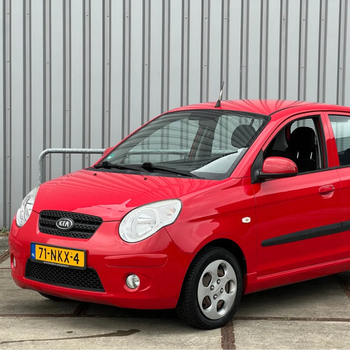 Kia Picanto (2010) — foto 1