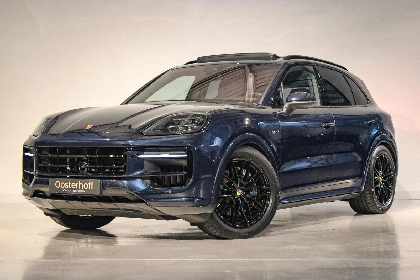 Porsche Cayenne (2024) — foto 1