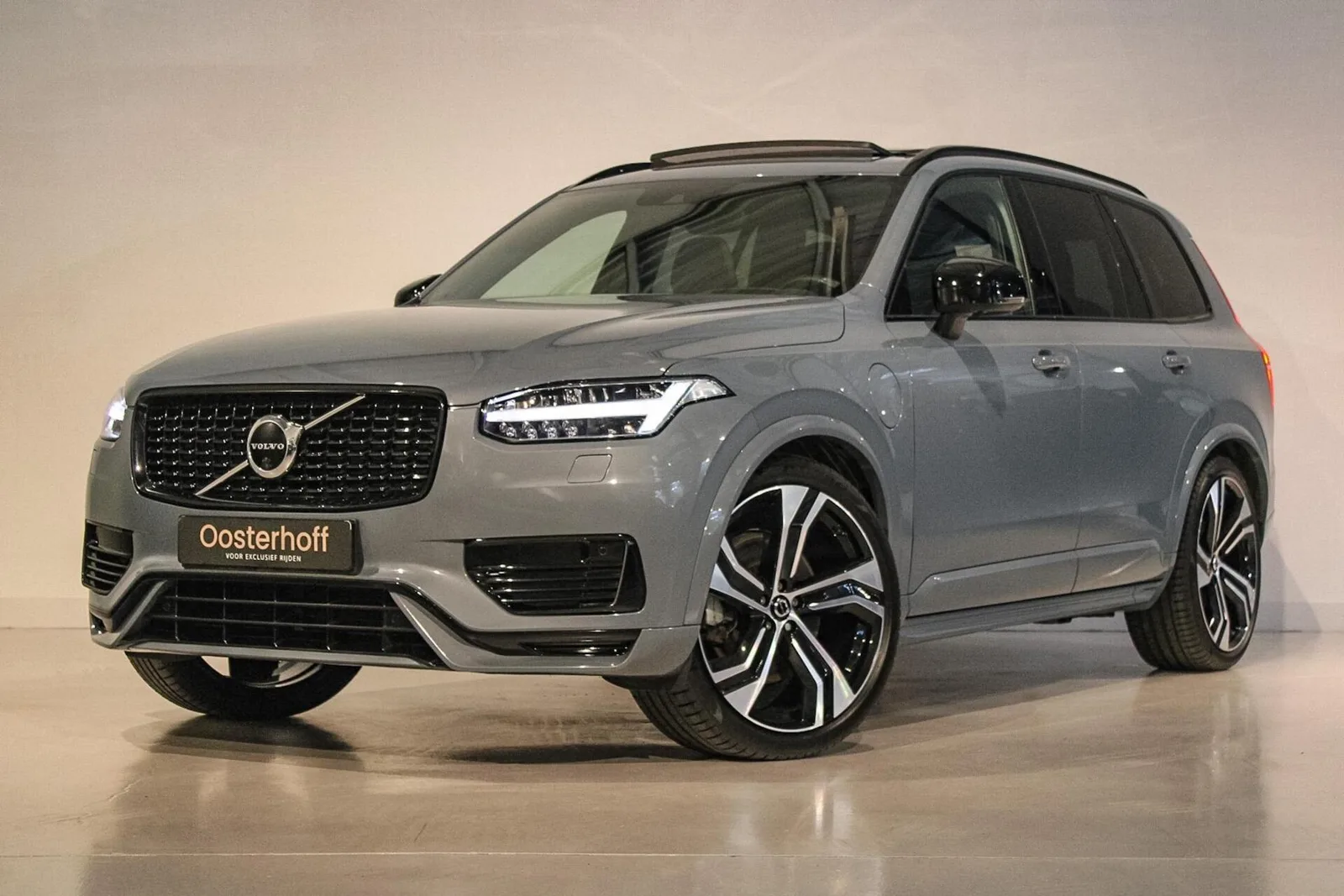 Volvo XC90 (2022) — foto 1