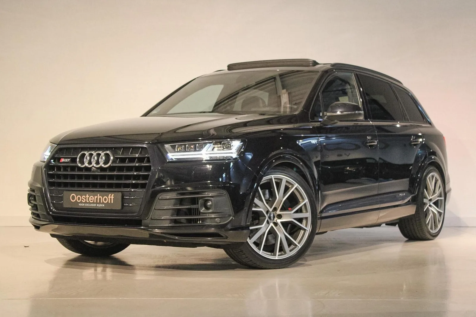 Audi SQ7 (2018) — foto 1