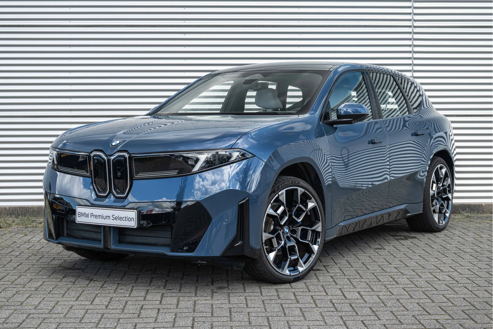 BMW iX3 (2026) — foto 1