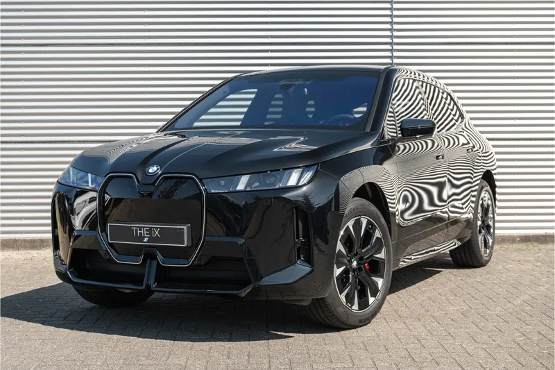 BMW iX (2026)