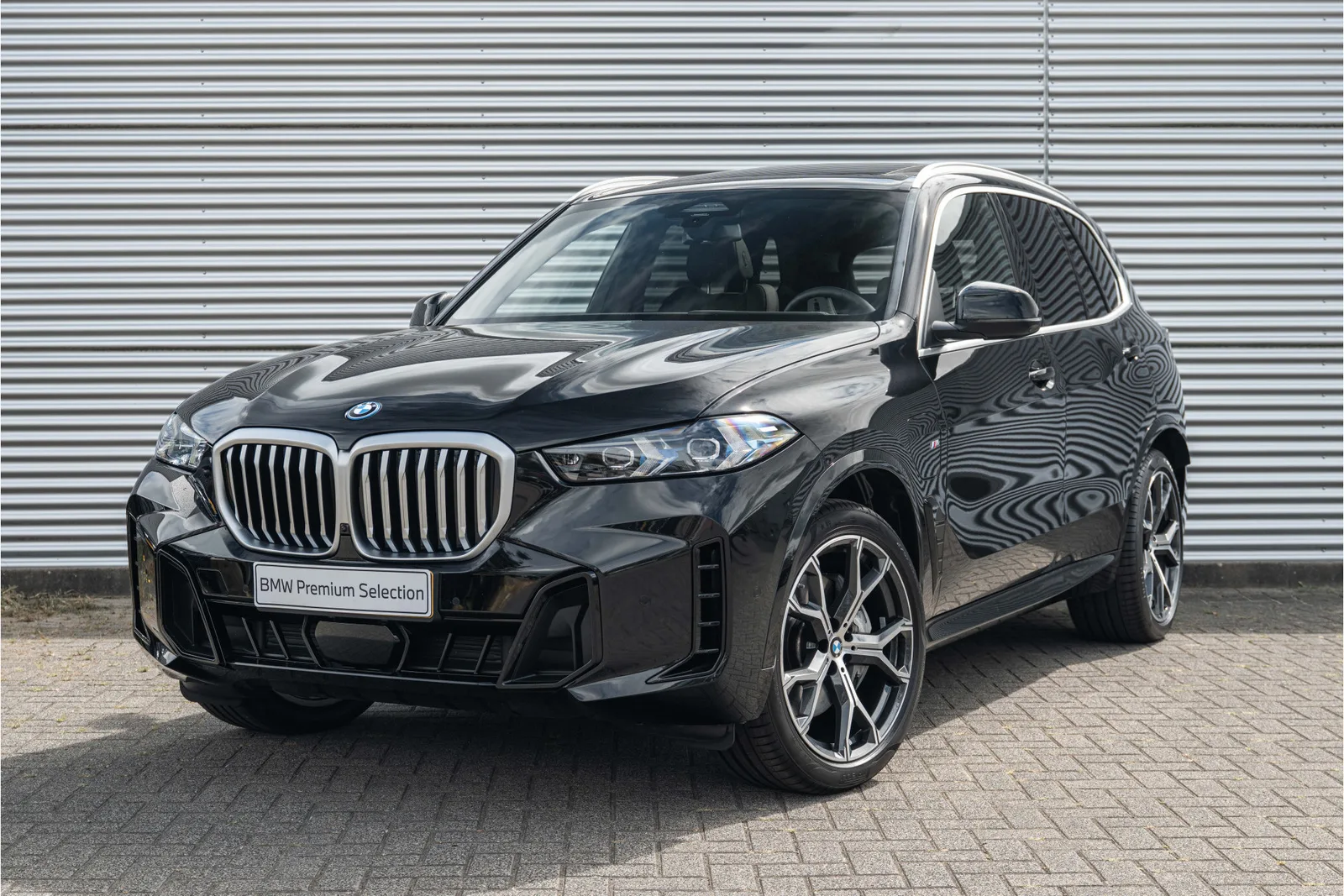 BMW X5 (2025) — foto 1
