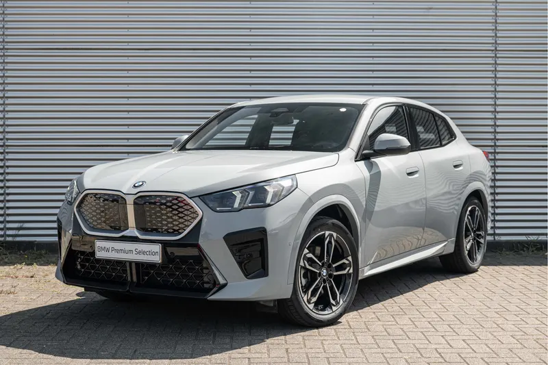 BMW iX2