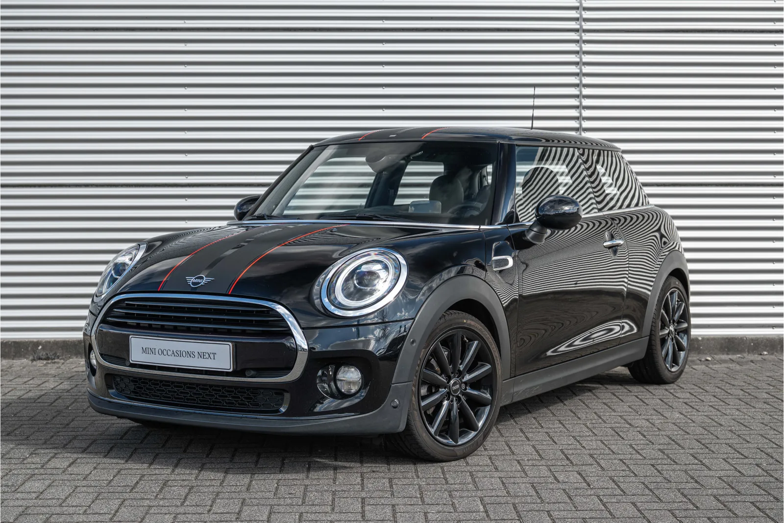 MINI Hatchback (2019) — foto 1