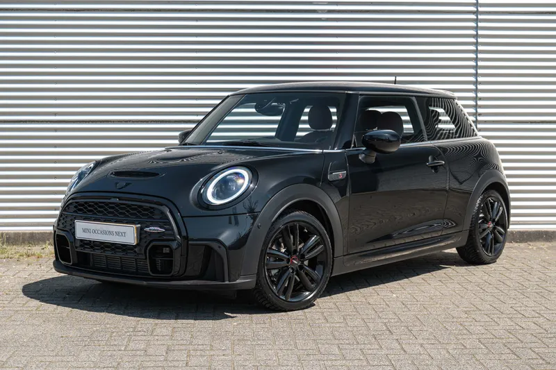 MINI Hatchback (2023)