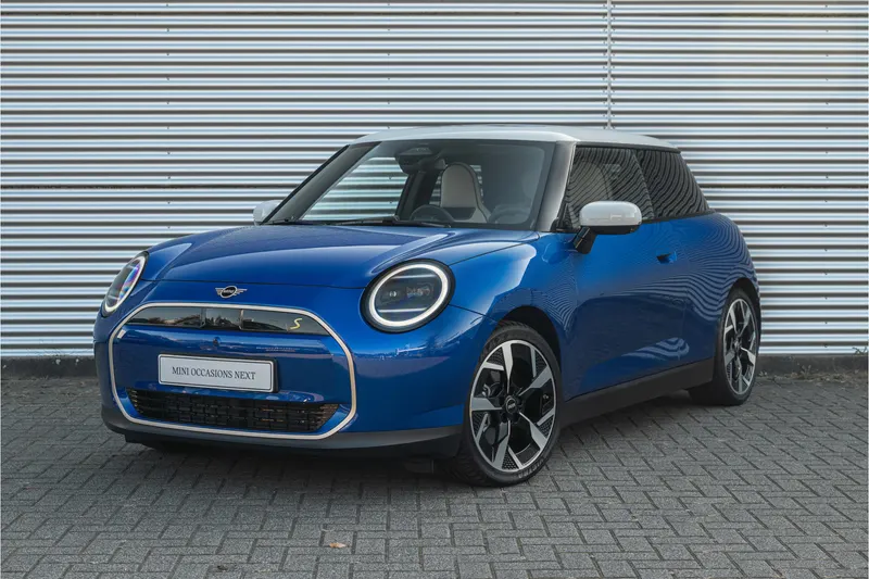 MINI Cooper (2024)