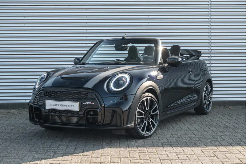 MINI Cabrio (2023)
