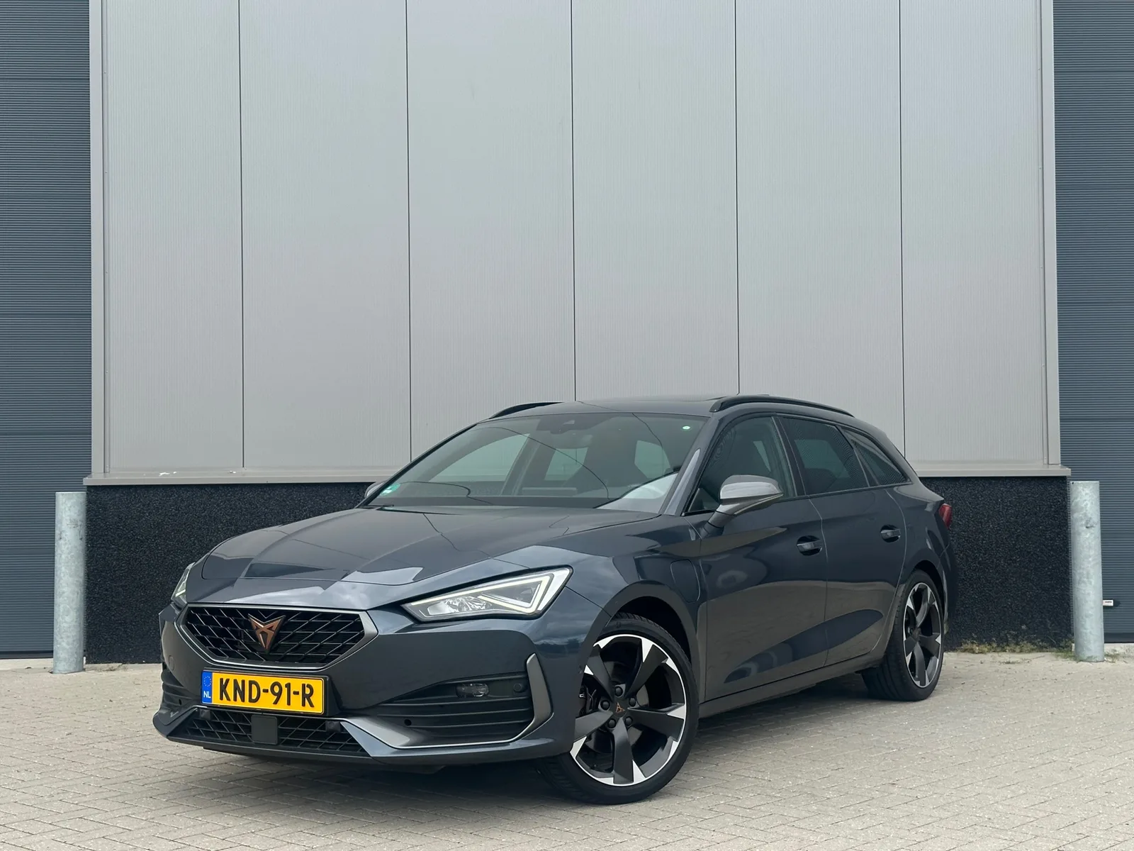 CUPRA Leon Sportstourer (2022) — foto 1