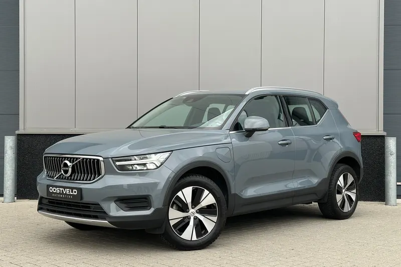 Volvo XC40 (2022)