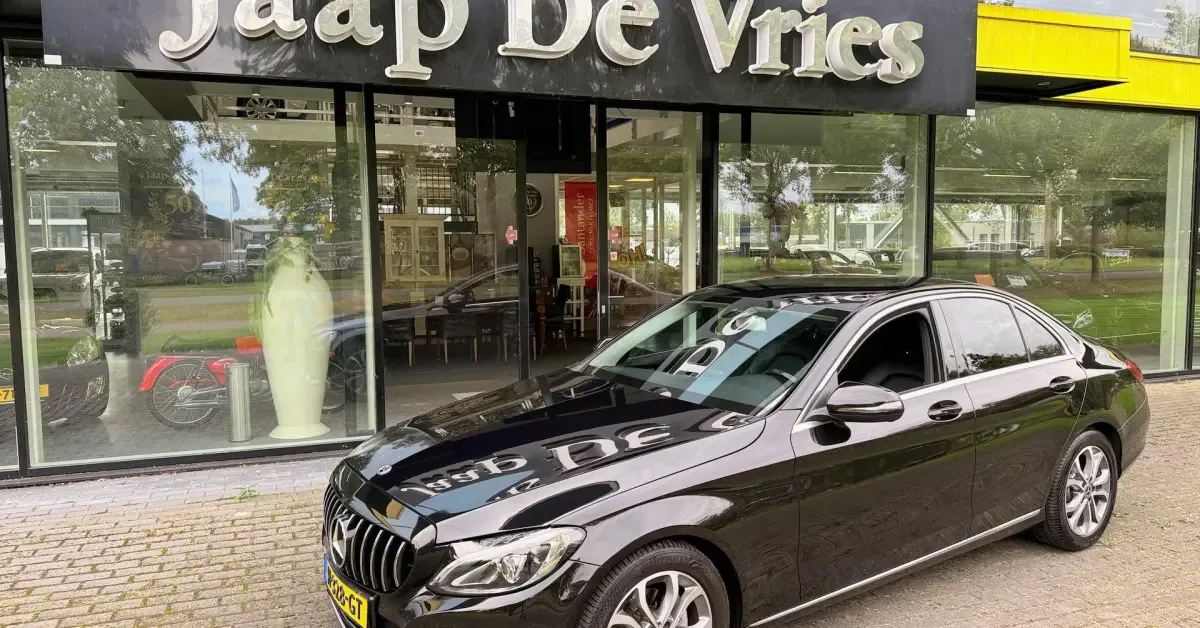 Mercedes-Benz C-Klasse (2020) — foto 1
