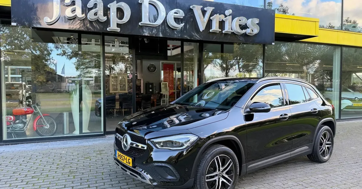 Mercedes-Benz GLA (2020) — foto 1