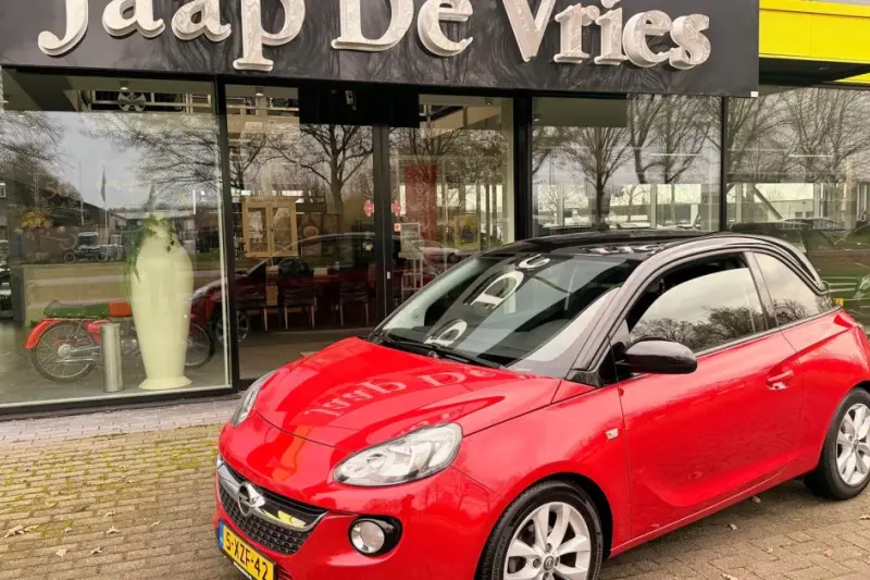 Opel Adam (2014)