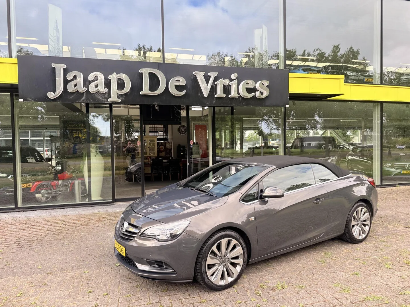 Opel Cascada (2015) — foto 1