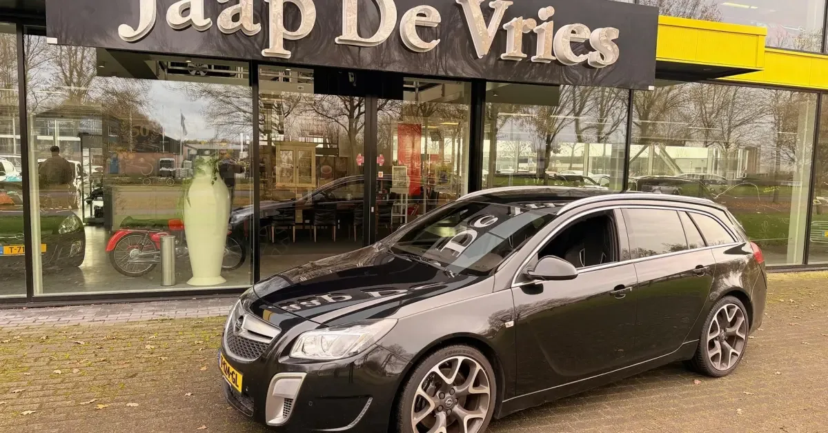 Opel Insignia (2023) — foto 1