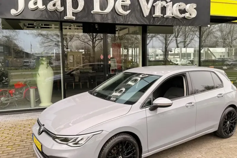 Volkswagen Golf (2021)