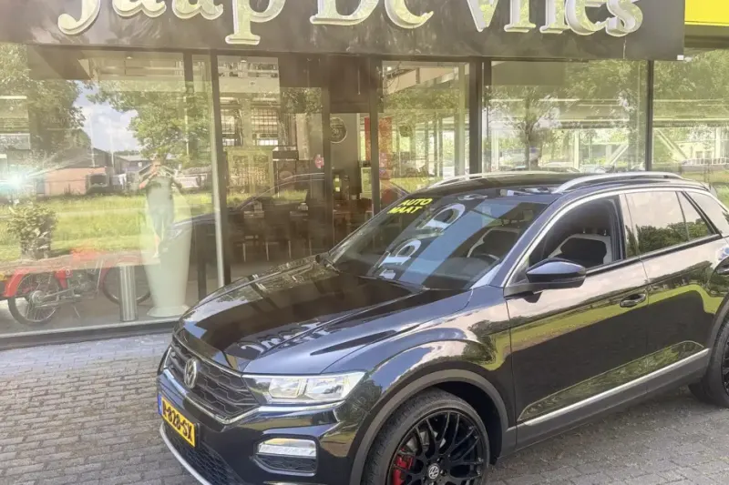 Volkswagen T-Roc (2022)
