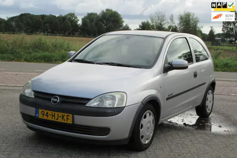 Opel Corsa (2001)