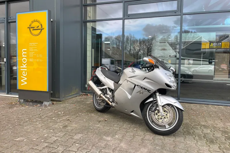 Honda Sport CBR 1100XX S Blackbird (2003)