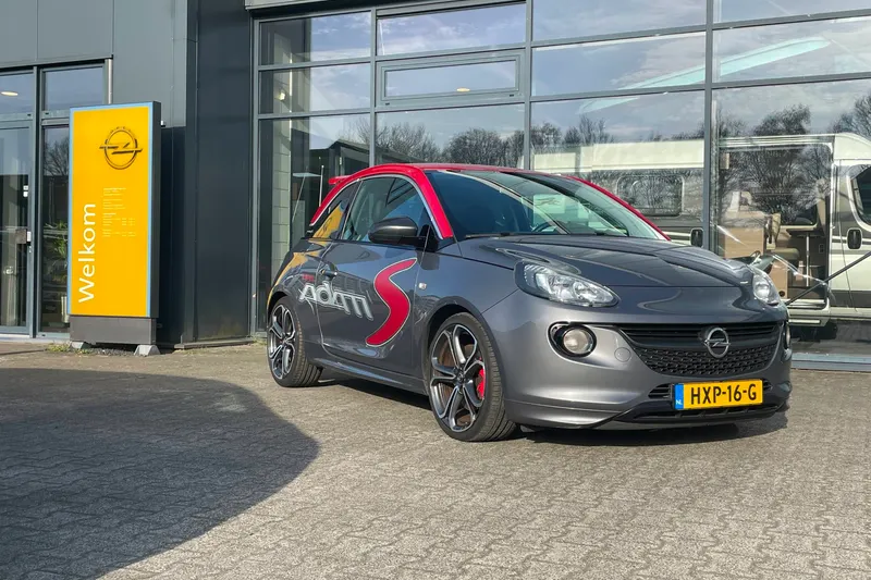 Opel Adam (2015)