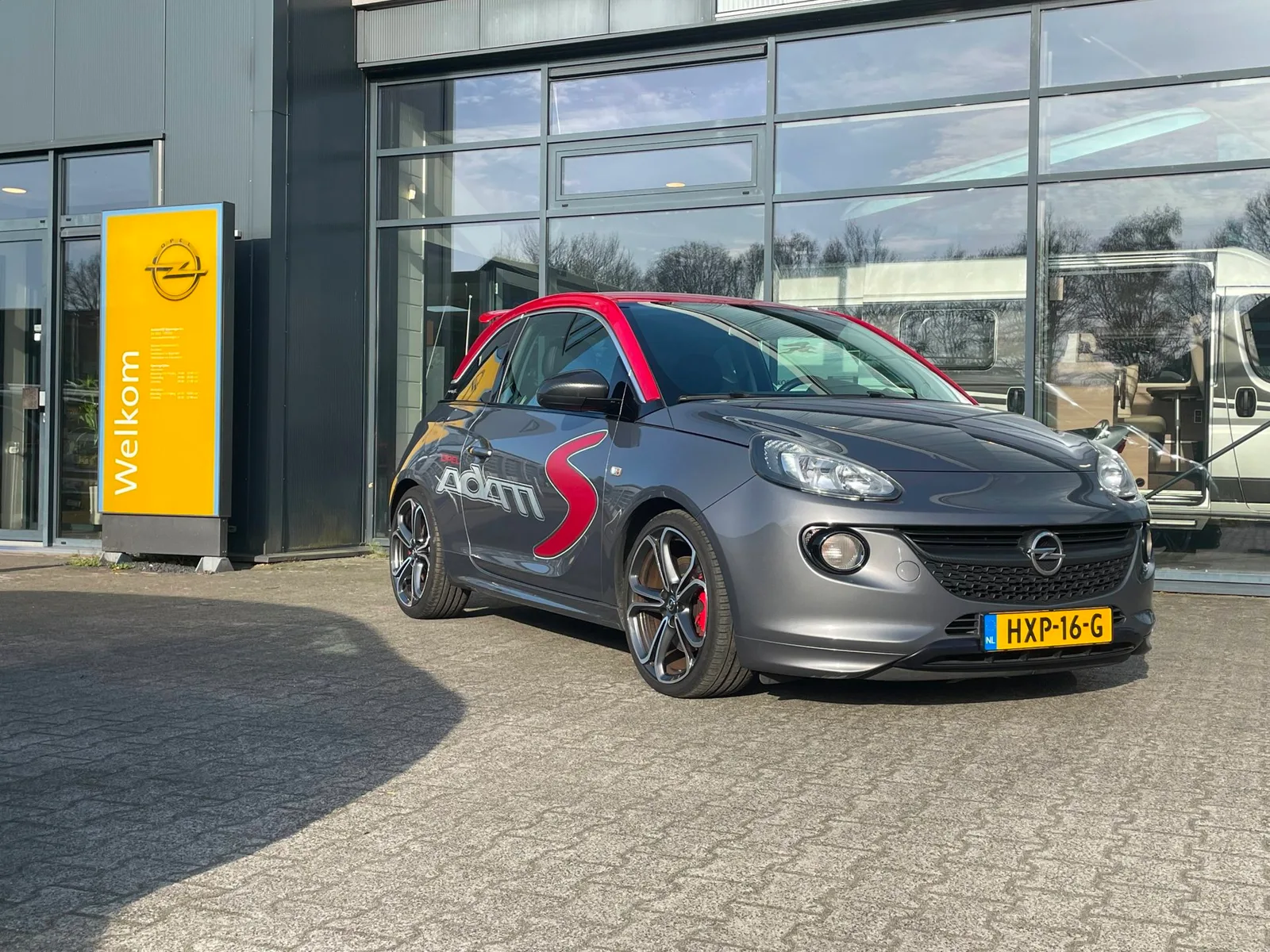 Opel Adam (2015) — foto 1