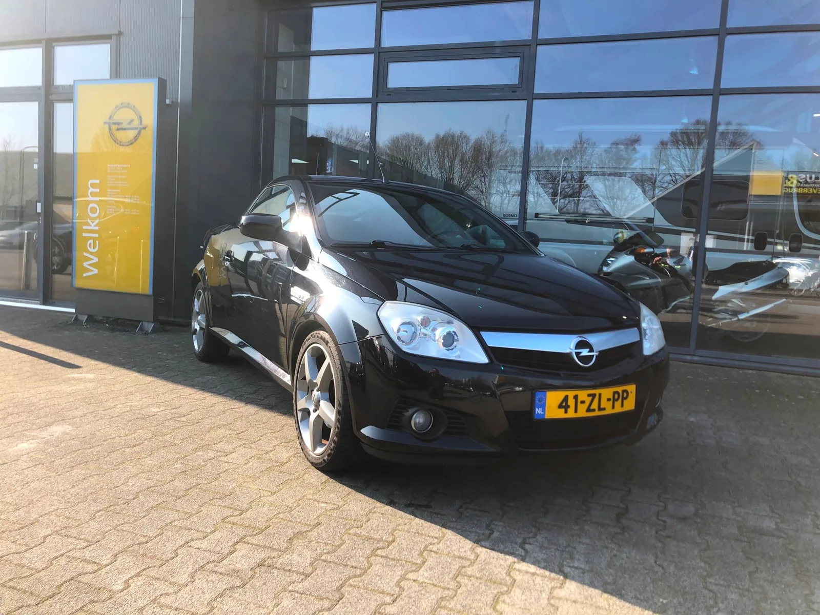 Opel Tigra TwinTop (2008) — foto 1